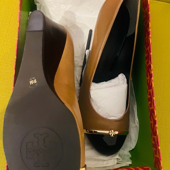 TORY BURCH SIZE 9.5 - Picture 5 of 5